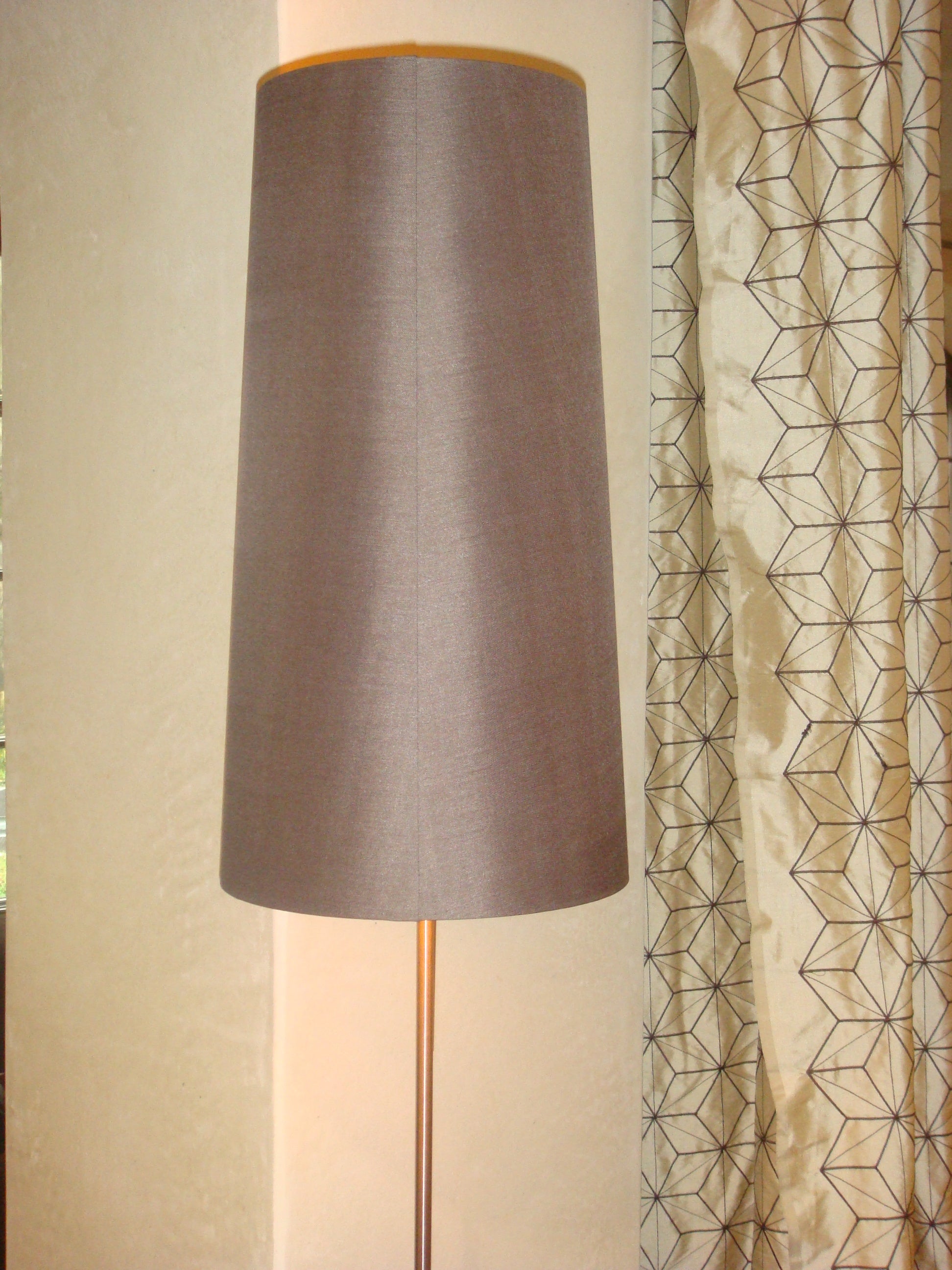 4495 Stehlampe 2025